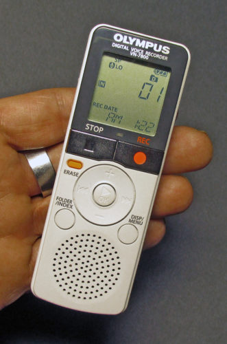 best-digital-voice-recorders-every-journalist-should-know-about-3